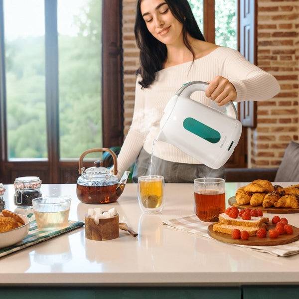Cecotec Thermosense 180 White Bollitore 1.7L - Potenza 2200W - Privo di BPA - Base 360º Indipendente - Filtro Anticalcare - Spegnimento Automatico - Colore Bianco