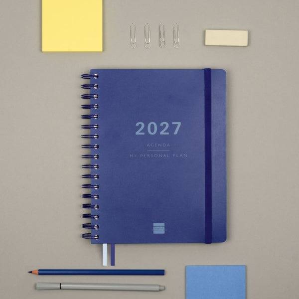 Finocam Tempus Agenda a Spirale - 16 Mesi - Settimanale Verticale - Formato 4º - 155x217mm - Copertine in Polipropilene - Carta Crema 80g/m2 - Elastico - Adesivi Tematici - Colore Blu