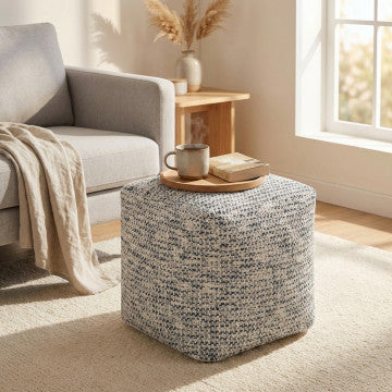 Pouf quadrato 40x40x40 cm in cotone avorio con decoro