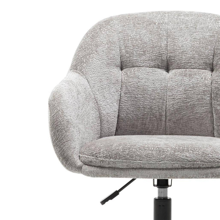 Sedia girevole WEWORK grigio chiaro con forme arrotondate