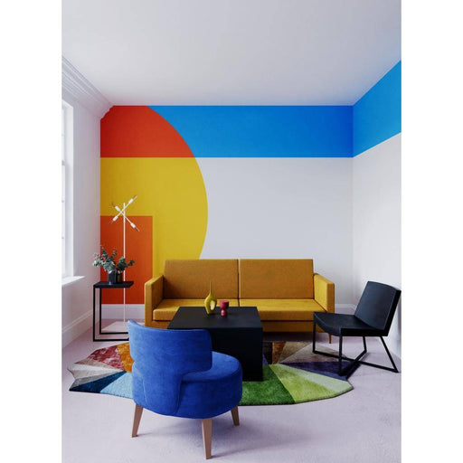 Soggiorno con divano giallo VERGAN, pareti colorate con geometrie astratte, arredo moderno e accogliente, SKU: SF042VERG2-RV41