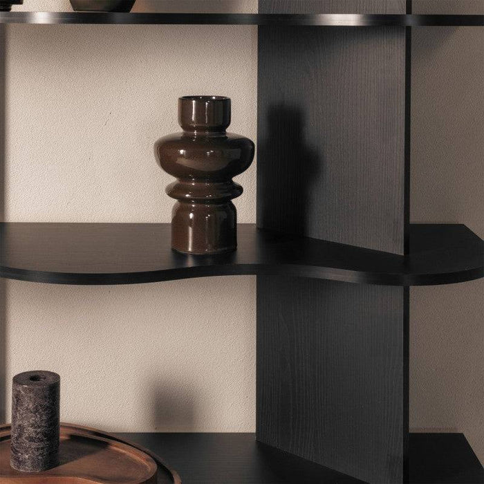 Scaffale RHIO alto nero con bordi ondulati
