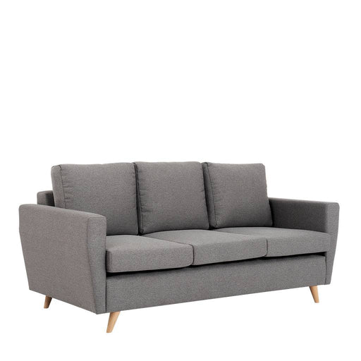 Divano 3 posti LOVER in tessuto grigio chiaro con gambe in legno naturale, design compatto e confortevole, ideale per soggiorno moderno.
