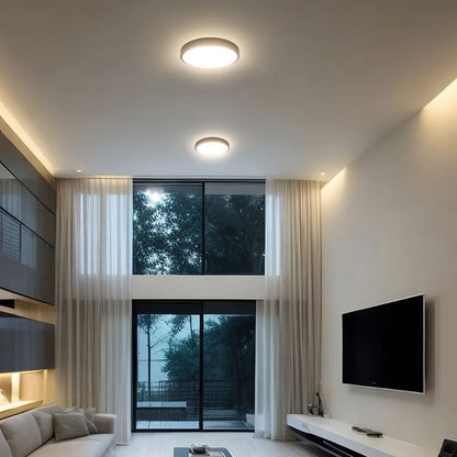Illuminazione a soffitto LED con sensore, plafoniera moderna a incasso, luce diffusa e ambiente elegante, ideale per soggiorno o camera