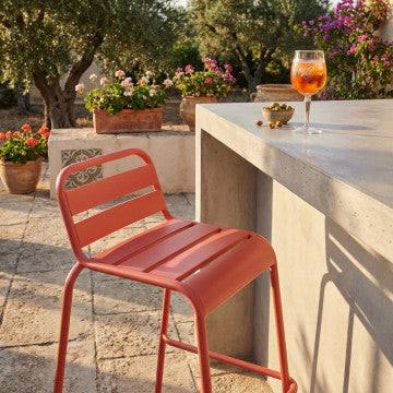 Sgabello alto in acciaio con trattamento antiruggine, 50x51x95 cm