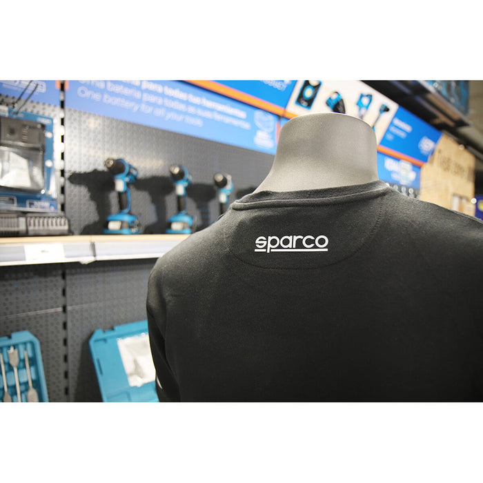 Retro maglia Sparco con logo in negozio