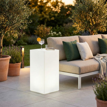 Cubo luminoso 40x40x80 cm in polipropilene con lampada LED 20W