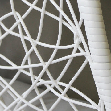 Dondolo struttura metallo tortora opaco con seduta wicker grigio bianco naturale