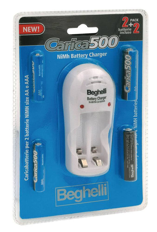 Caricatore batterie NiMH compatto Beghelli Carica500 con slot per 4 batterie, incluse 2 batterie AA e 2 AAA, design bianco e blu