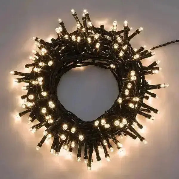 Catena lin.500 LED classic mt.20+2 per uso interno ed esterno, luci natalizie calde con 8 giochi di luce, ideale per decorazioni festive.