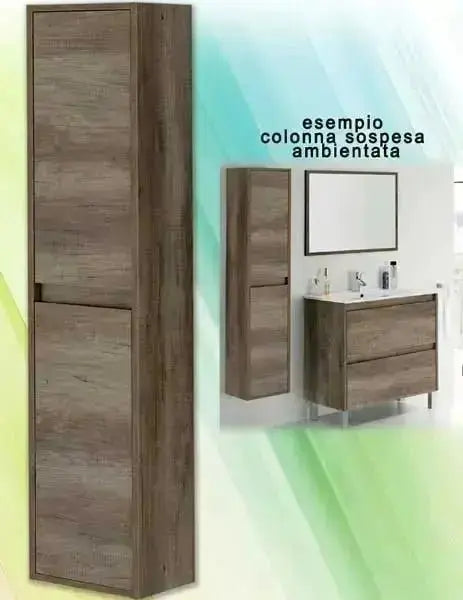 Colonna sospesa per arredo bagno Dalia-Erika in rovere nordico, mostrata in un ambiente bagno moderno, dimensioni compatte 30x26x140 cm.