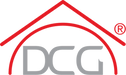 Logo rosso e grigio di DCG con arco stilizzato sopra, rappresenta il marchio di questa stufa oscillante in stile moderno