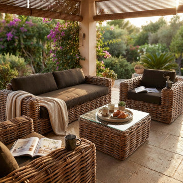 Salotto 3 posti in rattan naturale con struttura in legno e cuscini