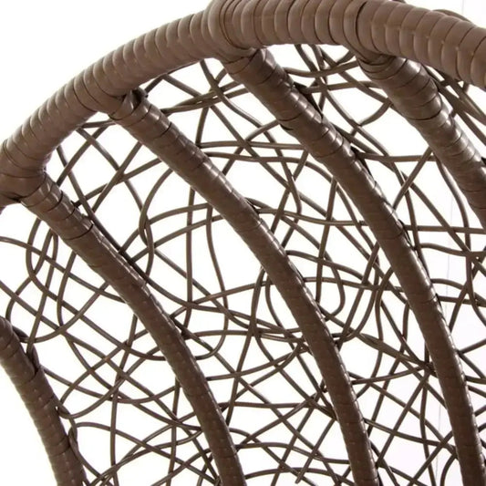 Dettaglio intreccio in rattan sintetico della poltrona pensile T.Rattan, resistente e decorativo per uso outdoor.