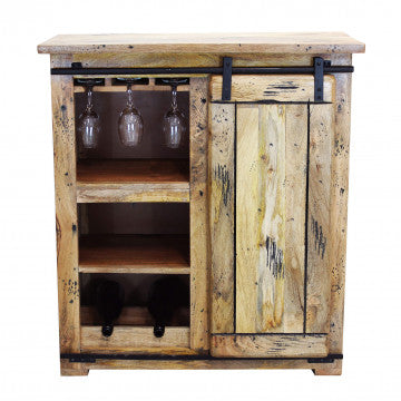 Cantinetta in legno di mango con anta scorrevole, ripiani e porta bottiglie