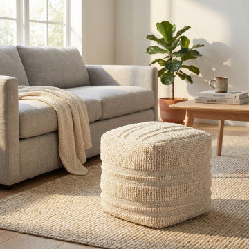 Pouf quadrato 40x40x40 cm in lana avorio con decoro