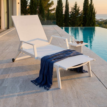 Lettino impilabile struttura alluminio verniciato textilene 195x72x53 cm