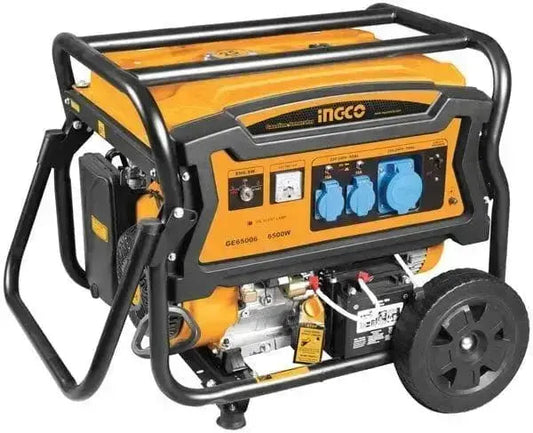 Generatore di corrente a benzina 6,5kW Ingco con motore 420cc, avviamento elettrico e a strappo, dotato di ruote e maniglie per il trasporto.