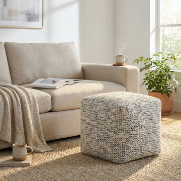 Pouf quadrato 40x40x40 cm in cotone avorio con decoro