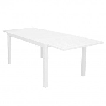 Tavolo Formentera allungabile in alluminio bianco, elegante e resistente, perfetto per spazi esterni.