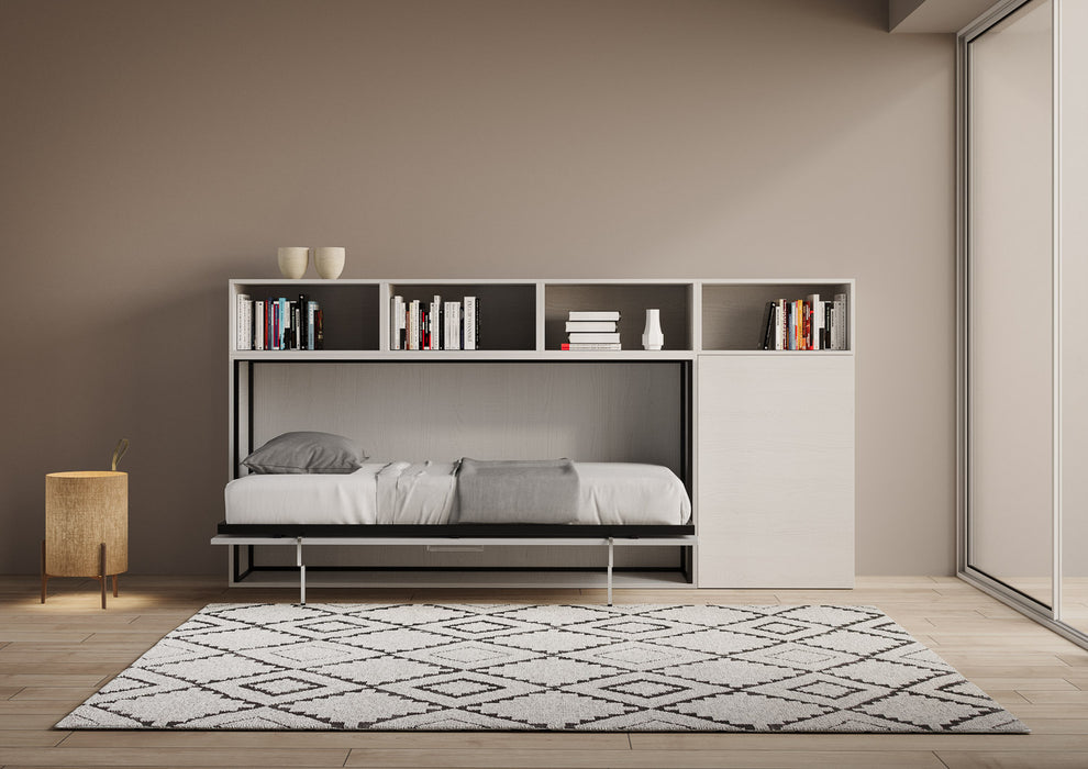 Letto singolo Kando aperto in ambiente moderno, con struttura orizzontale e vani libreria, perfetto per ottimizzare lo spazio abitativo.