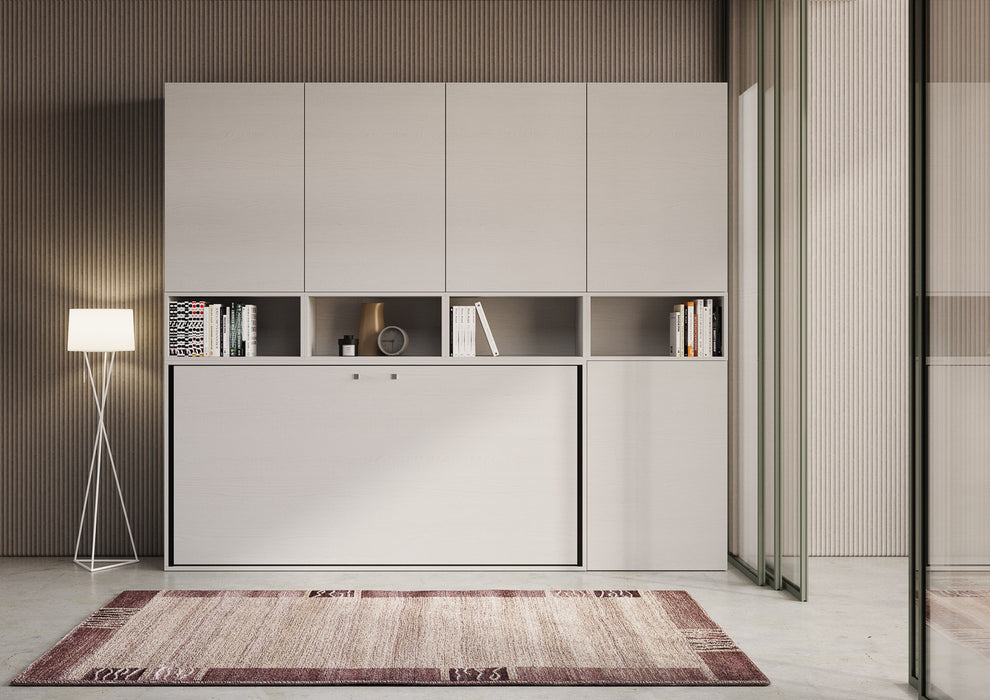 Composizione Kando in soggiorno elegante, con letto a scomparsa chiuso e vani libreria, ideale per ottimizzare lo spazio abitativo.