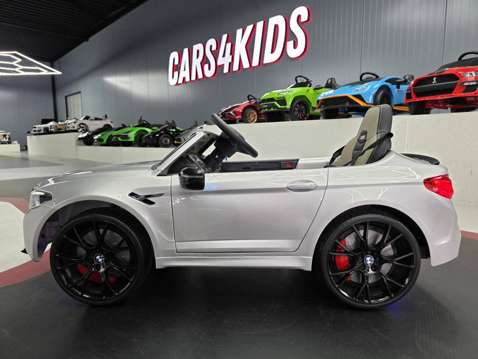 Auto Elettrica per Bambini BMW M5 24 V – Grigio Metallizzato