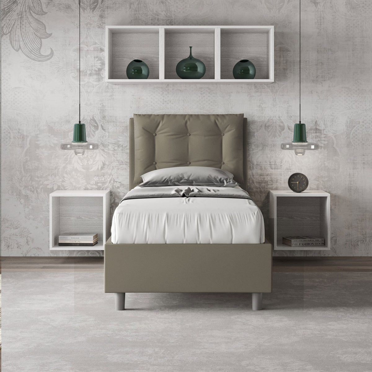 Letto singolo Annalisa grigio in similpelle con testata imbottita, collocato in una camera moderna con mensole e illuminazione sospesa.