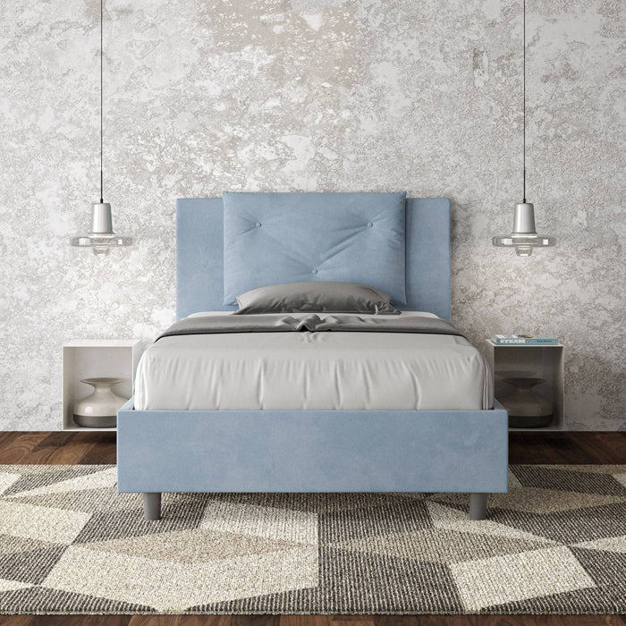Letto singolo Appia azzurro chiaro con contenitore, ideale per arredare camere da letto con stile e praticità.