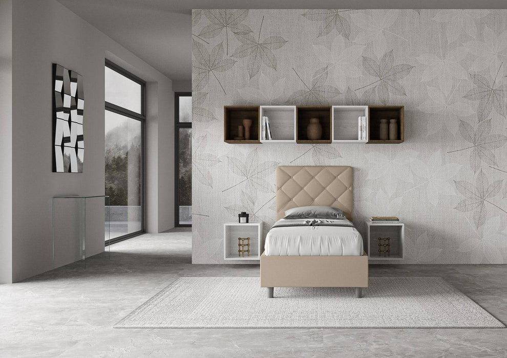 Letto singolo Priya 80x200 beige con testiera imbottita, perfetto per arredare camere moderne con stile e funzionalità.
