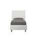 Letto singolo contenitore imbottito similpelle Sunny bianco con testiera trapuntata, perfetto per camere minimal e luminose.