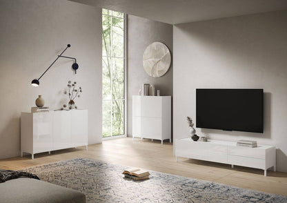 Set mobili soggiorno Solaria bianco lucido con porta TV e madia, perfetti per arredare con stile e ordine.