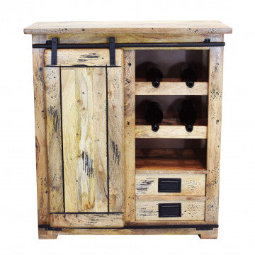 Cantinetta in legno di mango con anta scorrevole, ripiani e porta bottiglie