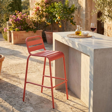 Sgabello alto in acciaio con trattamento antiruggine, 50x51x95 cm