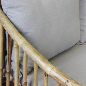 Divano in legno di bamboo con cuscino, dimensioni 195x67 cm
