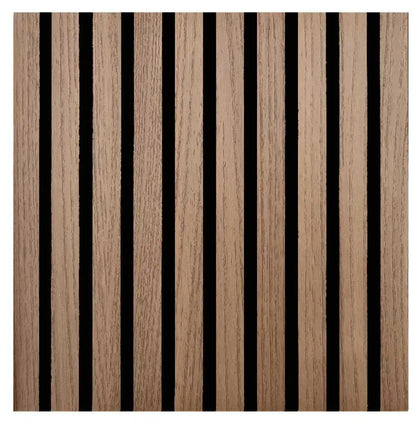 Pannello fonoassorbente in MDF e feltro teak con strisce verticali marroni e neri, ideale per ambienti interni, misura 60x60 cm.