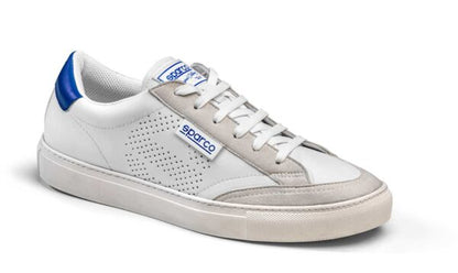 Scarpa sportiva Sparco S-Time Bianca con design moderno, tomaia in microfibra leggera e dettagli laterali traspiranti. Disponibile in misure 39-46.