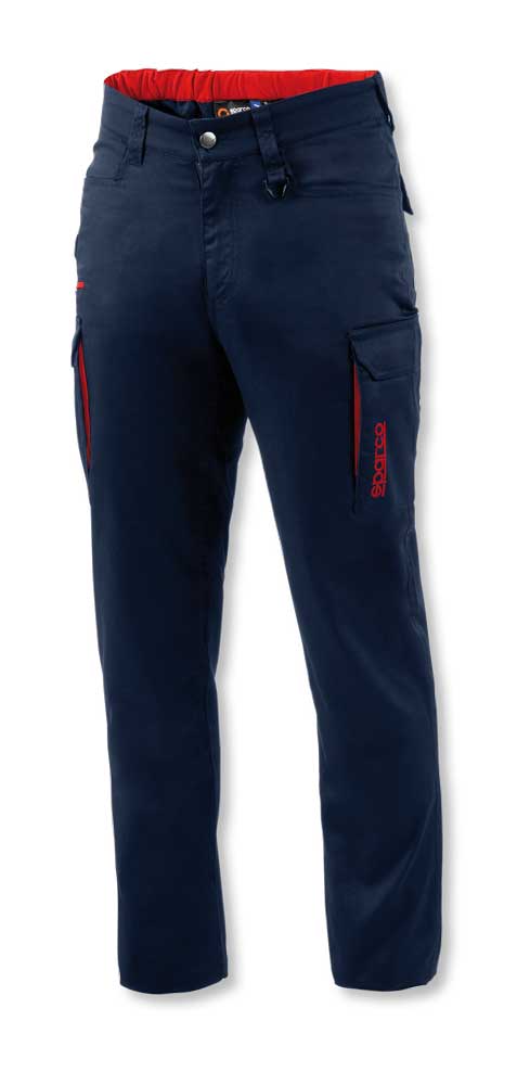 Pantalone Sparco Vermont Nero, leggero e resistente, con tasche laterali e dettagli rossi, realizzato in cotone e poliestere. Disponibile in taglie S-2XL.