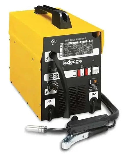 Saldatrice a filo continuo D-MIG235 32-120AH Deca, ideale per saldature ad alta resistenza con o senza gas di protezione, corpo giallo compatto.