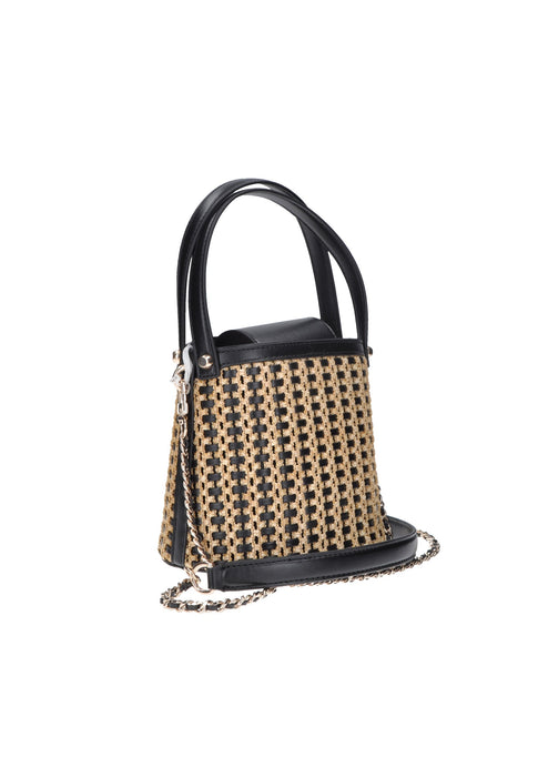 Secchiello GUESS in Ecopelle Italiana con Chiusura Magnetica e Tracolla Removibile Dimensioni 17x19x9 cm