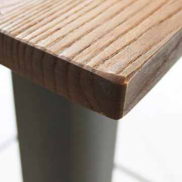 Tavolino alto con piano in legno e struttura in acciaio 60x60x103 cm