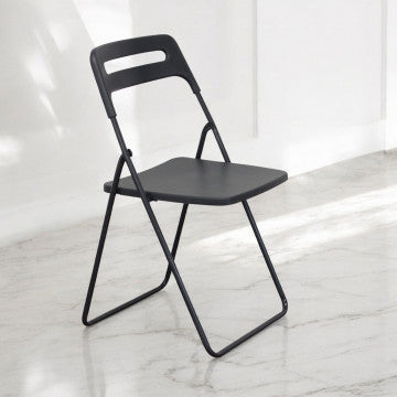Sedia in polipropilene impilabile 40x43x78 cm peso 3,25 kg