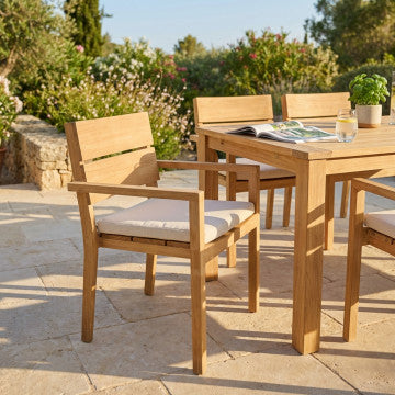 Poltrona impilabile in teak, dimensioni 58x60x80 cm, peso 10 kg