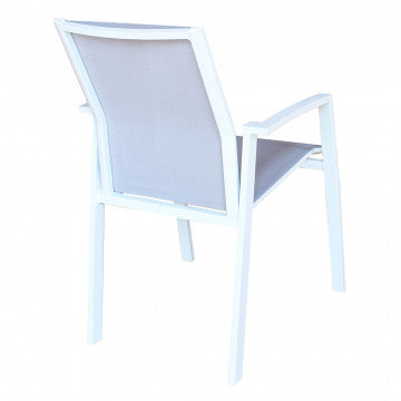 Retro della poltrona Maili bianca con struttura in alluminio e schienale in textilene, design moderno per esterni.