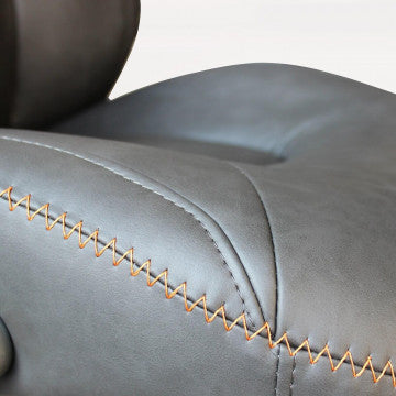 Poltrona gaming in poliuretano grigio, dimensioni 68x67x117-123 cm