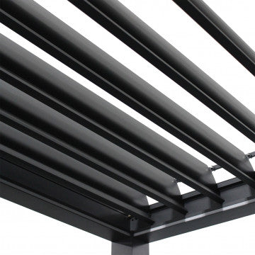 Pergola bioclimatica 4x4 motorizzata con lamelle orientabili e LED