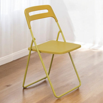 Sedia in polipropilene impilabile colore giallo 40x43x78 cm peso 3,25 kg