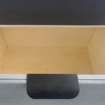 Mobiletto in legno con 4 cassetti - 34x25x77 cm