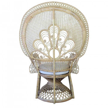 Poltrona in fibra naturale di bamboo con cuscini beige 147x105x68 cm