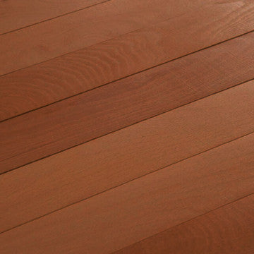 Dettaglio della superficie in legno di faggio color noce del tavolo da picnic rettangolare 60 x 80 cm, finitura liscia e resistente.